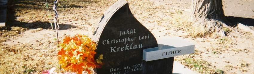 A tear-shaped headstone