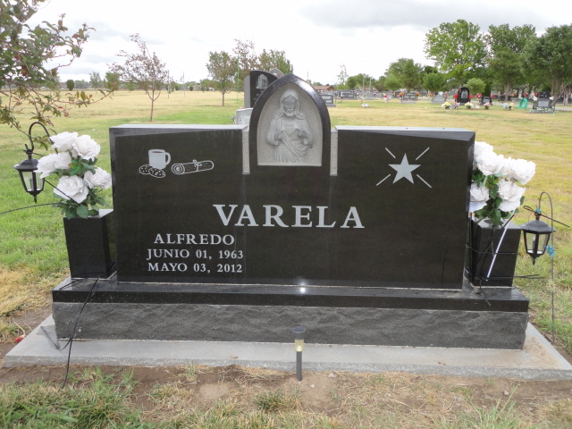 A monument for Alredo Varela